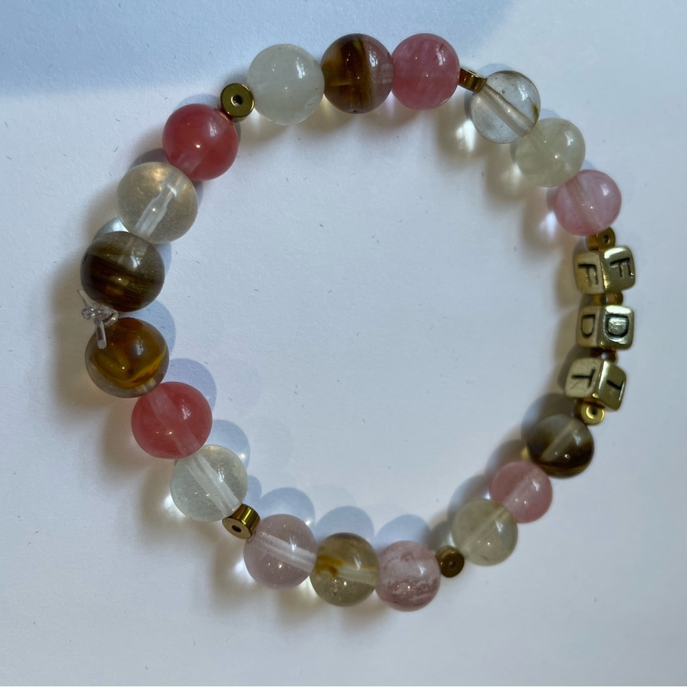 Protest-Resistance Bracelets Set - Picture 4 of 6